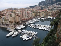 Самый бедный район Монако. Муниципальный причал для яхт