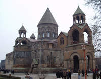 Эчмиэдзин - главный религиозный центр страны.