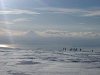 Вид на бухту и вулкан Вилючинский