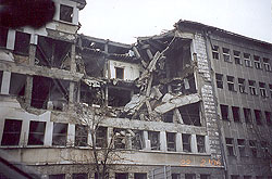 Разбомбленные здания в центре Белграда